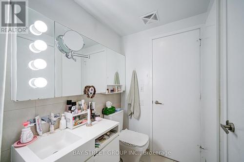 1201 - 45 Charles Street E, Toronto, ON - Indoor Photo Showing Bathroom