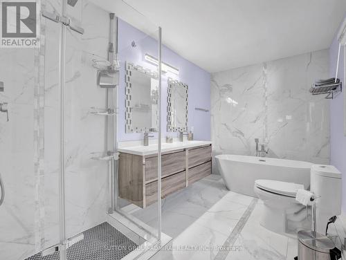 365 Beach Boulevard, Hamilton, ON - Indoor Photo Showing Bathroom