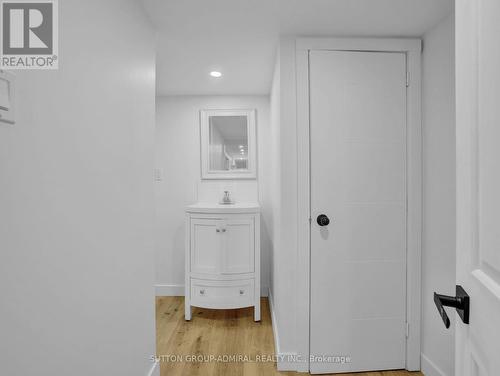 365 Beach Boulevard, Hamilton, ON - Indoor Photo Showing Other Room