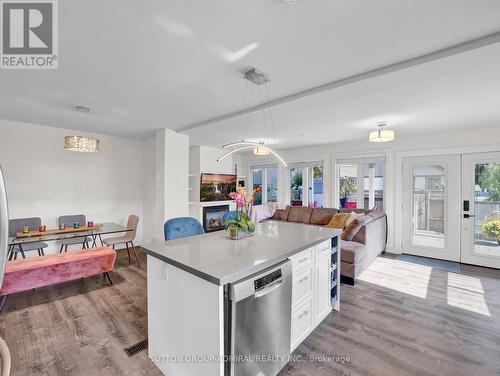 365 Beach Boulevard, Hamilton, ON - Indoor Photo Showing Other Room