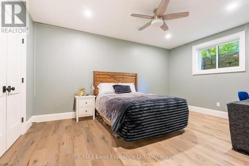 Lower Bedroom - 2220 (#4) Four Mile Creek Road, Niagara-On-The-Lake (Lakeshore), ON - Indoor Photo Showing Bedroom