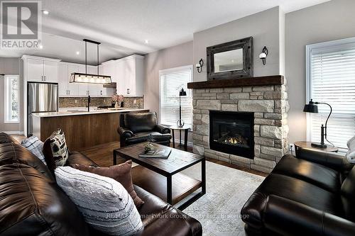 34 Davis Street, Collingwood, ON - Indoor Photo Showing Living Room With Fireplace