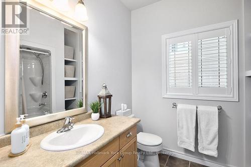 34 Davis Street, Collingwood, ON - Indoor Photo Showing Bathroom
