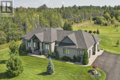 217 Shamus Way, Ottawa, ON - Outdoor