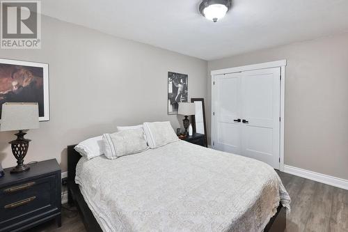 1404 Lewisham Drive, Mississauga, ON - Indoor Photo Showing Bedroom