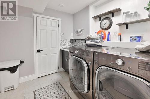 1404 Lewisham Drive, Mississauga, ON - Indoor Photo Showing Laundry Room