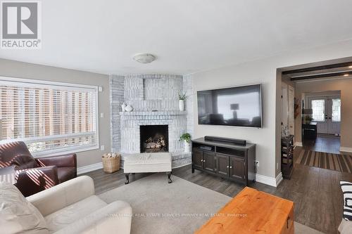 1404 Lewisham Drive, Mississauga, ON - Indoor Photo Showing Living Room With Fireplace