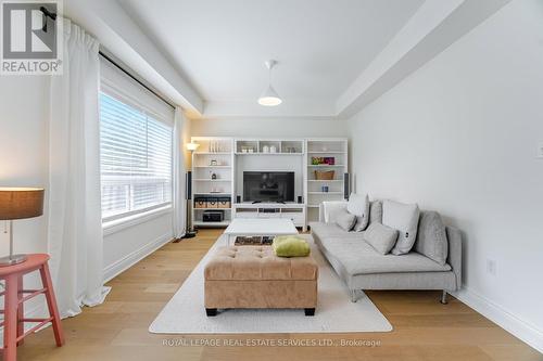 3896 Bloomington Crescent, Mississauga, ON - Indoor