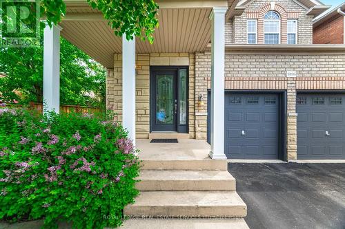 3896 Bloomington Crescent, Mississauga, ON - Outdoor