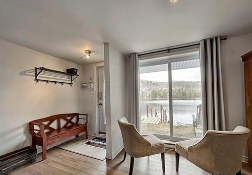 Salle familiale - 2705 Route 323 N., Amherst, QC - Indoor