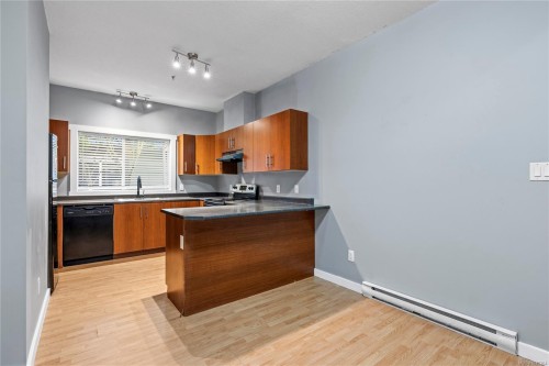 102-582 Rosehill St, Nanaimo, BC 