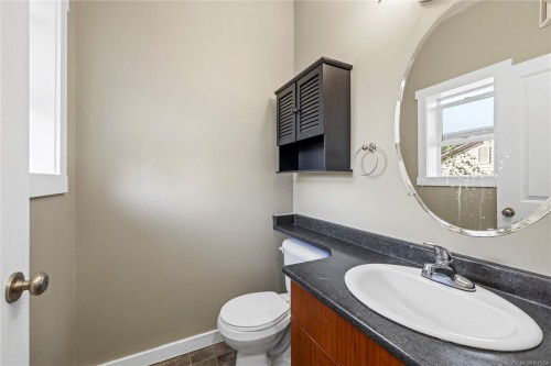 102-582 Rosehill St, Nanaimo, BC 