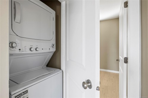 102-582 Rosehill St, Nanaimo, BC 