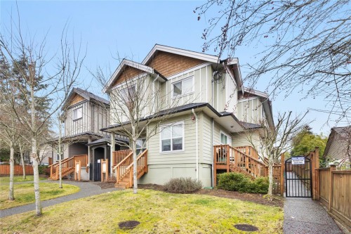 102-582 Rosehill St, Nanaimo, BC 