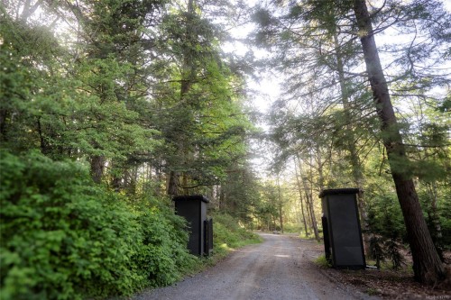 6866 Doumont Rd, Nanaimo, BC 