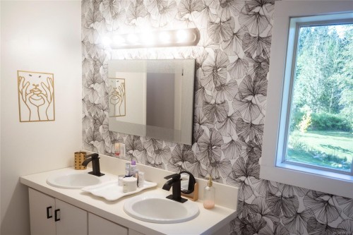 6866 Doumont Rd, Nanaimo, BC 