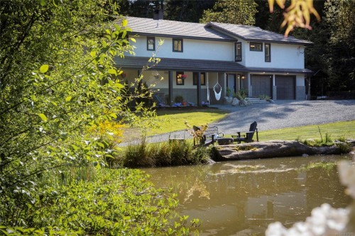 6866 Doumont Rd, Nanaimo, BC 