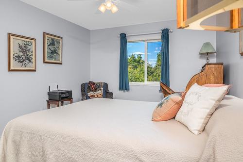 311-1249 Pacific Avenue, Kelowna, BC - Indoor Photo Showing Bedroom