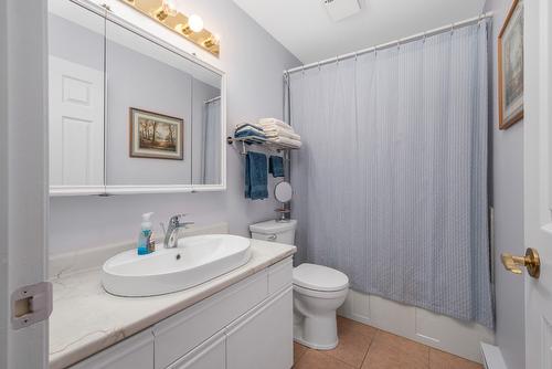 311-1249 Pacific Avenue, Kelowna, BC - Indoor Photo Showing Bathroom