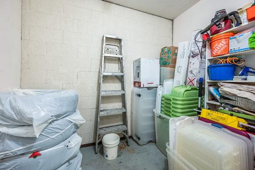 311-1249 Pacific Avenue, Kelowna, BC - Indoor