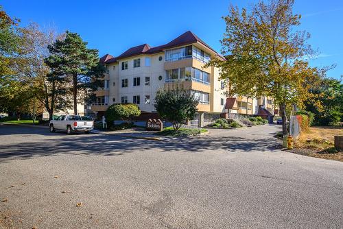 311-1249 Pacific Avenue, Kelowna, BC - Outdoor With Facade