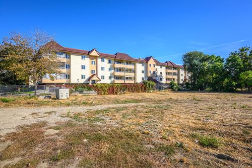 311-1249 Pacific Avenue, Kelowna, BC - Outdoor