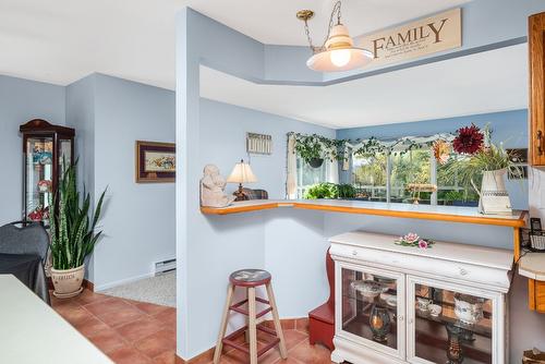 311-1249 Pacific Avenue, Kelowna, BC - Indoor Photo Showing Other Room