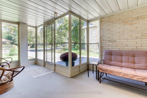 130 Park Avenue, Newmarket, ON - Indoor Photo Showing Other Room