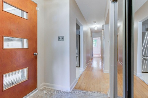 130 Park Avenue, Newmarket, ON - Indoor Photo Showing Other Room