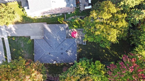 130 Park Avenue, Newmarket, ON - Outdoor