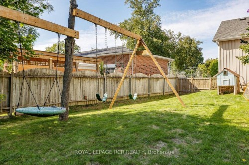 1903 Metro Road N, Georgina, ON - Outdoor