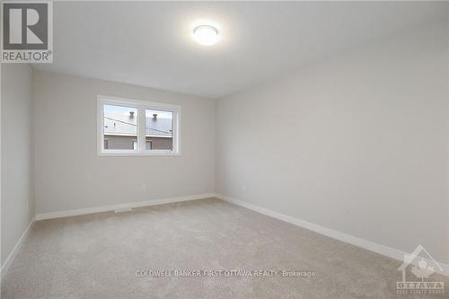 71 Kindred Row, Ottawa, ON - Indoor Photo Showing Other Room