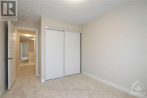 71 Kindred Row, Ottawa, ON - Indoor Photo Showing Other Room
