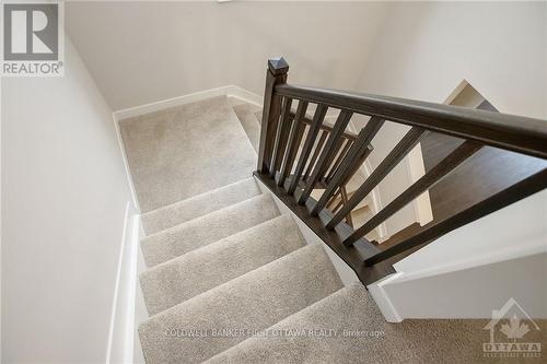 71 Kindred Row, Ottawa, ON - Indoor Photo Showing Other Room