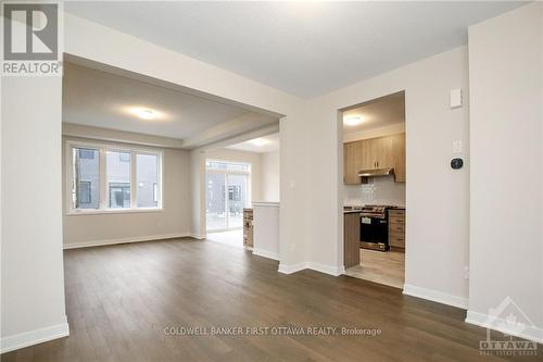 71 Kindred Row, Ottawa, ON - Indoor