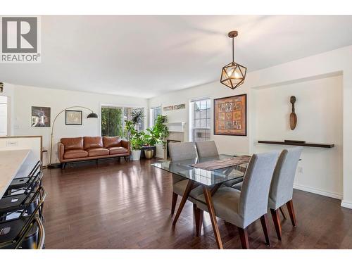 2098 Sunview Drive, West Kelowna, BC - Indoor Photo Showing Other Room