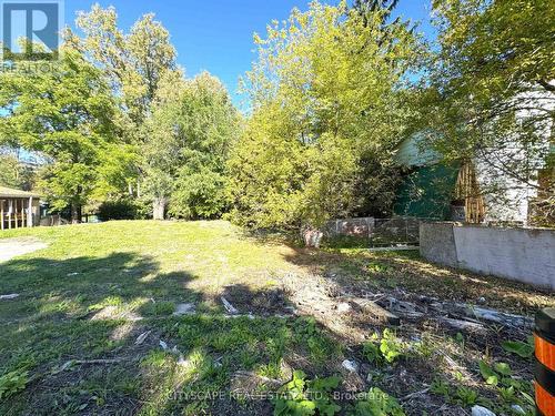 Street View - 353A Ontario Street, Newmarket, ON 