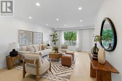 194 FAIRGLEN AVENUE  Toronto, ON M1W 1B1