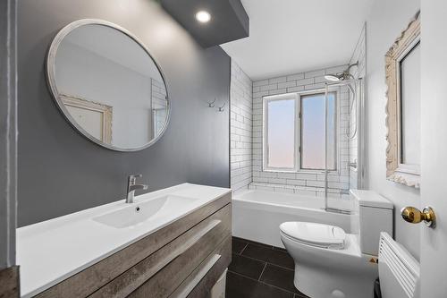 Bathroom - 547Z Boul. Wilson, Longueuil (Le Vieux-Longueuil), QC 