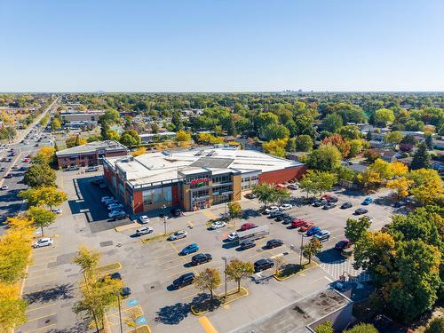 Nearby - 547Z Boul. Wilson, Longueuil (Le Vieux-Longueuil), QC 