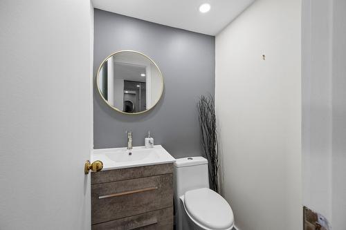 Powder room - 547Z Boul. Wilson, Longueuil (Le Vieux-Longueuil), QC 
