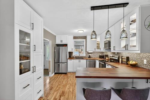 Kitchen - 14 Rue Ste-Jeanne-D'Arc, Mont-Blanc, QC - Indoor Photo Showing Kitchen