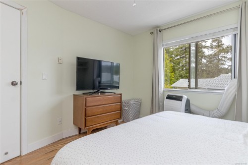 203-3087 Barons Rd, Nanaimo, BC - Indoor Photo Showing Bedroom
