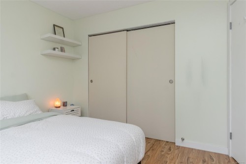 203-3087 Barons Rd, Nanaimo, BC - Indoor Photo Showing Bedroom