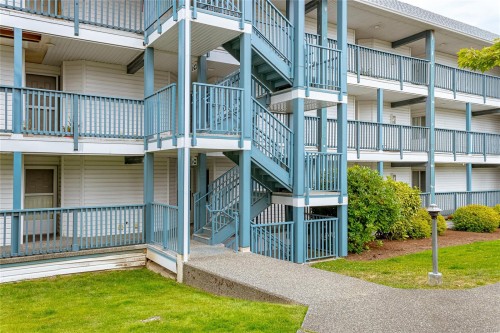 203-3087 Barons Rd, Nanaimo, BC - Outdoor With Balcony With Exterior
