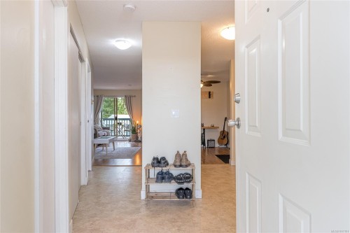 203-3087 Barons Rd, Nanaimo, BC - Indoor Photo Showing Other Room