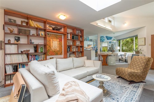 3293 Mcguire Way, Ladysmith, BC 