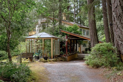 3293 Mcguire Way, Ladysmith, BC 