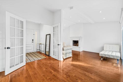 Hall - 71 Rue Canterbury, Dollard-Des-Ormeaux, QC - Indoor Photo Showing Other Room With Fireplace