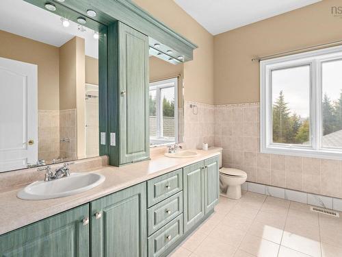 38 Lennox Road, Black Point, NS 